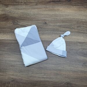NWOT, Gray & White Newborn Baby Swaddle and Hat